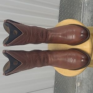 Tecovas Bourbon Cartwright men's cowboy boots. Size 9.5 D.
